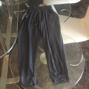 (LT)Super cute kinda joggers but a little more dressy